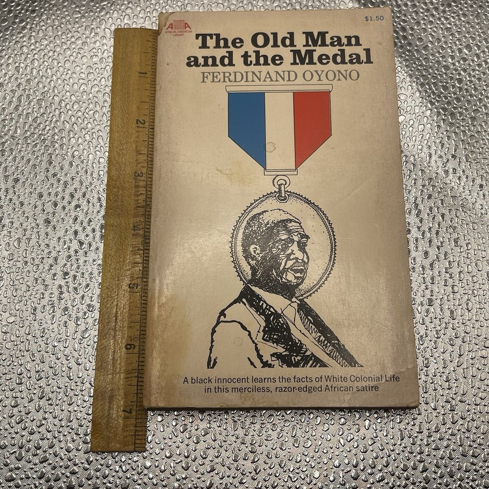 The Old Man and the Medal Ferdinand Oyono Collier Books African American Library - Picture 4 of 5